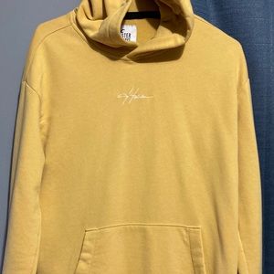 Yellow Hollister Hoddie Size Small